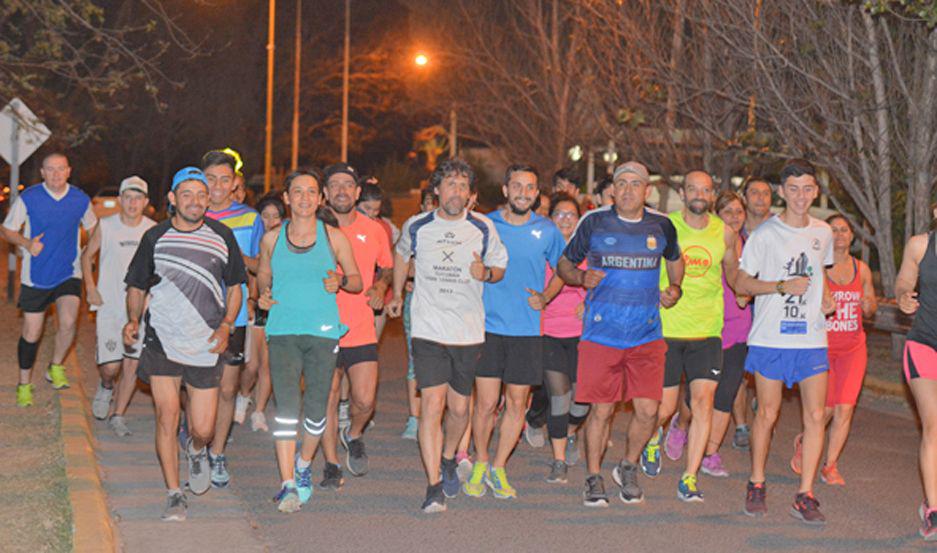 Se corre el Maratoacuten de Fin  de Antildeo en el barrio Libarona