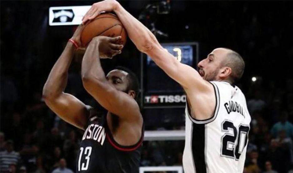 La tapa que le aplicó a James Harden en los segundos finales fue elegida como la mejor jugada de la década de los San Antonio Spurs