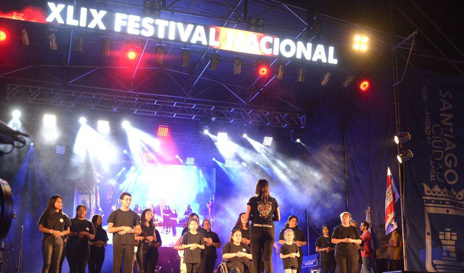 EN VIVO  El Festival de la Chacarera se despide con Orellana Lucca y El Vislumbre