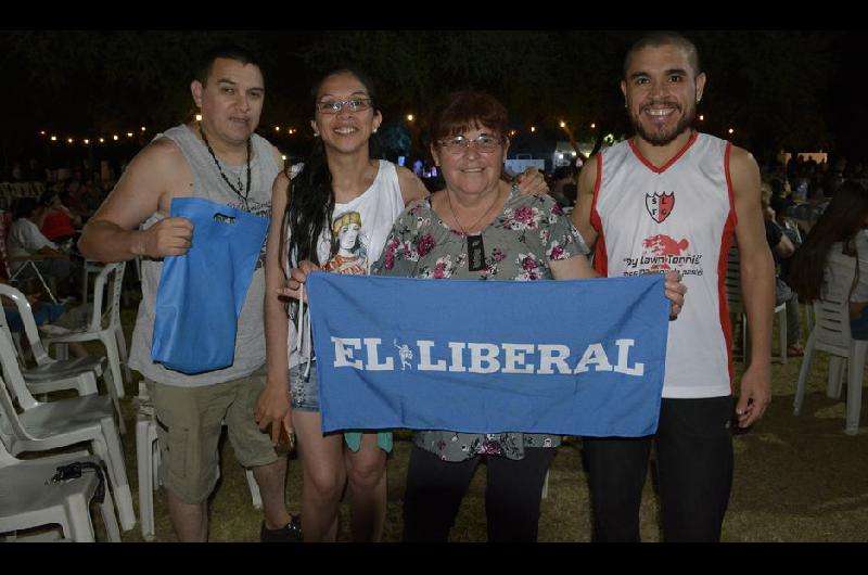 Primera noche del Festival de la Chacarera en imaacutegenes