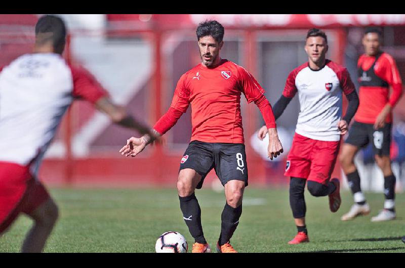 INCÓGNITA Pablo Pérez tendría la intención de continuar en Independiente aunque lo buscan con insistencia para que regrese a Newells Old Boys
