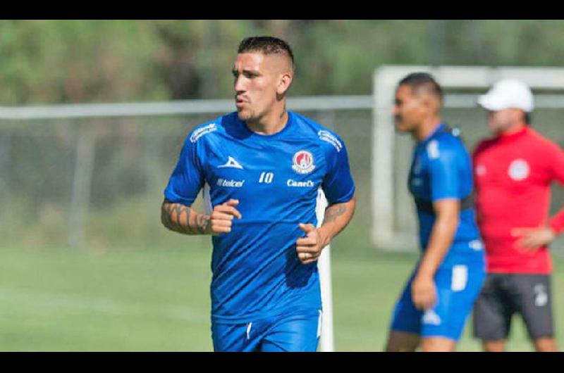 Ricardo Centurioacuten acordoacute su llegada  a Veacutelez Sarsfield