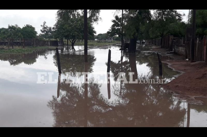 Las lluvias generaron anegamientos en determinados sectores de Weisburd