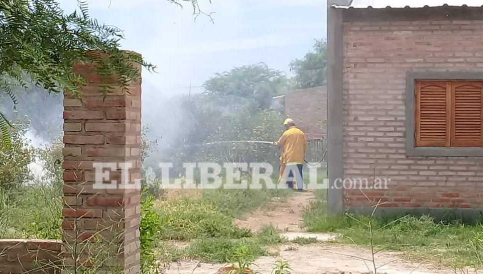 El inmediato arribo de los bomberos evitó la propagación de las llamas