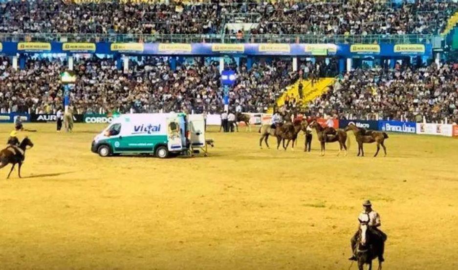 A raíz del deceso del jinete las autoridades del festival decidieron suspender las domas previstas para hoy