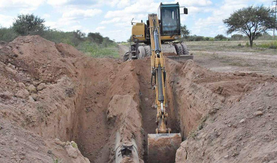 El acueducto Simbolar-Antildeatuya registra un avance de obra del 50-en-porciento-