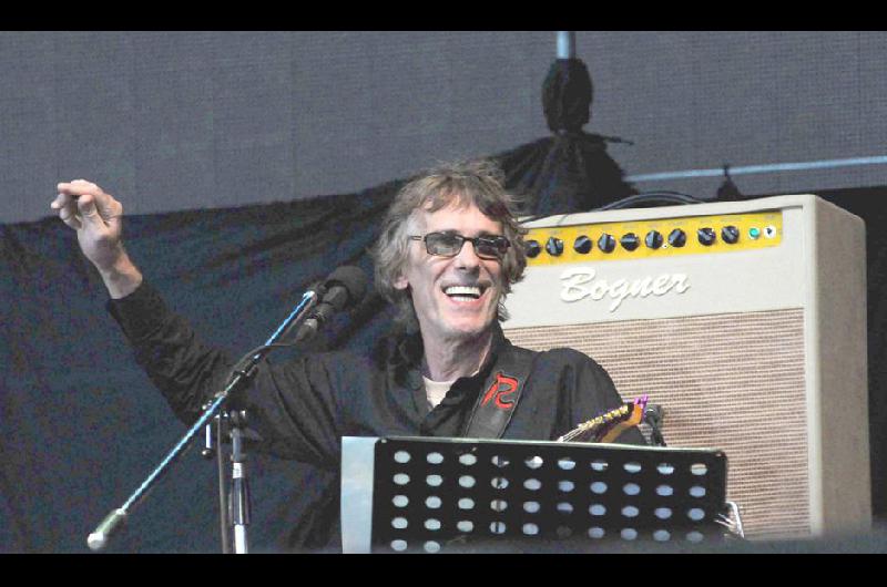 El Flaco Spinetta cumpliría hoy 70 años y su familia lo homenajear� con la presentación de este material inédito