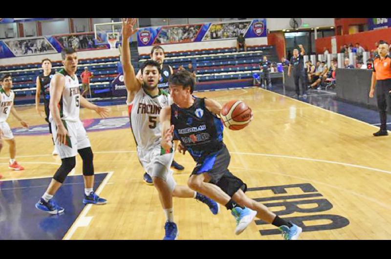 RENDIDOR Facundo Prado fue una de las figuras de Nicol�s Avellaneda en su primer partido del año