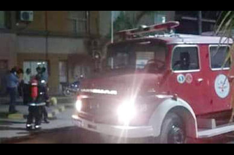 Bomberos voluntarios lograron sofocar un incendio en la Municipalidad