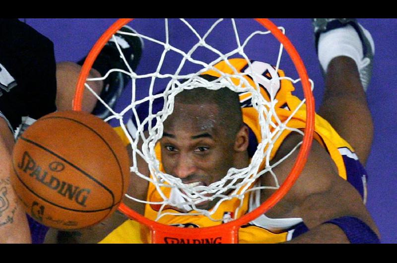 VIDEO  Estas son las 50 mejores jugadas de Kobe Bryant durante su carrera