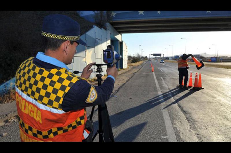 Especialistas indican que deben estar señalizados antes y durante el paso por la zona de control