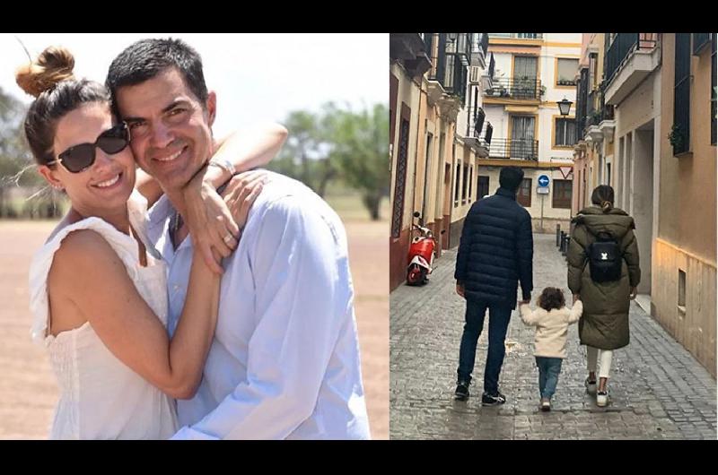 El ex gobernador de Salta su esposa y su hija caminando las calles de Sevilla