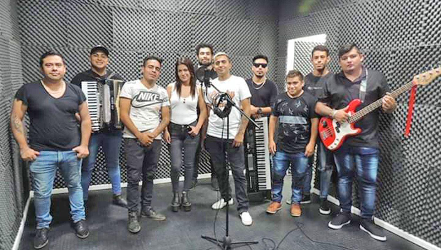 El grupo friense La Maacutequina Tunga al Festival del Cabrito