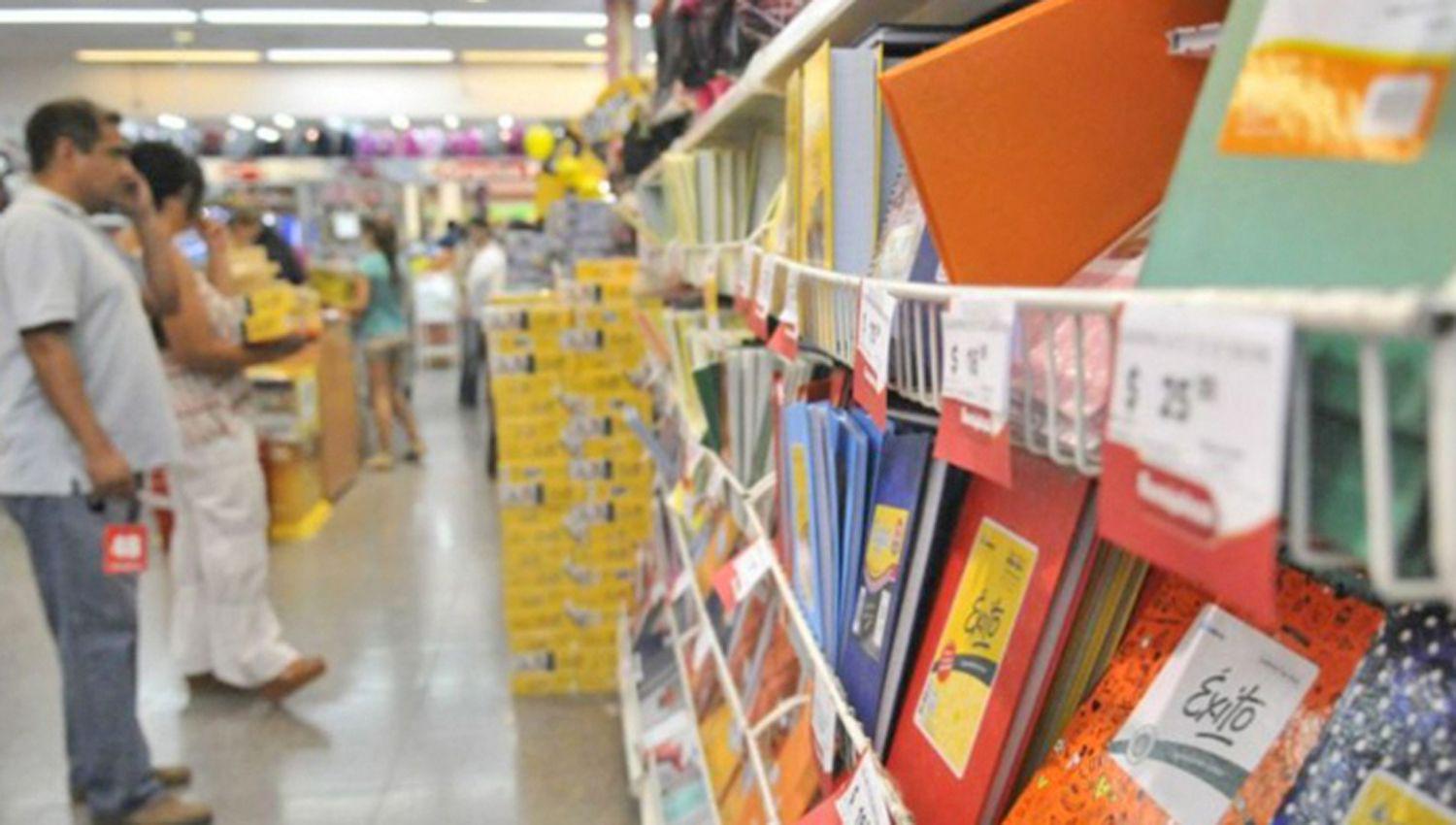 COSTO En las librerías indican que una canasta base parte de unos 1200
