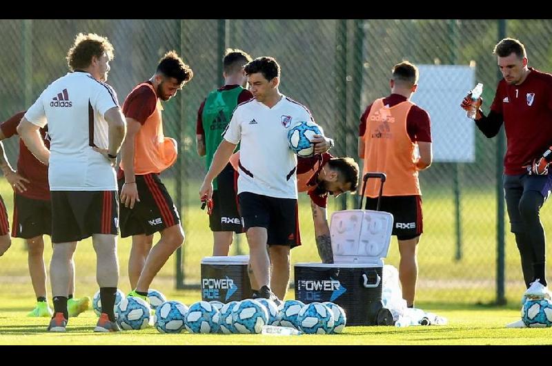 Gallardo abandonoacute el entrenamiento y fue internado por un caacutelculo renal