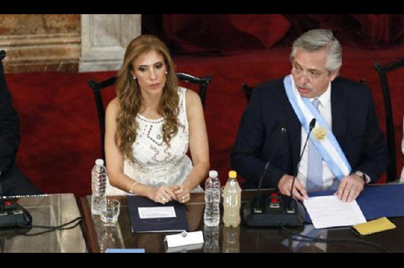 Claudia Ledesma de  Zamora- ldquoOrgullosa de  ser santiaguentildea nacida  en la ciudad de La Bandardquo