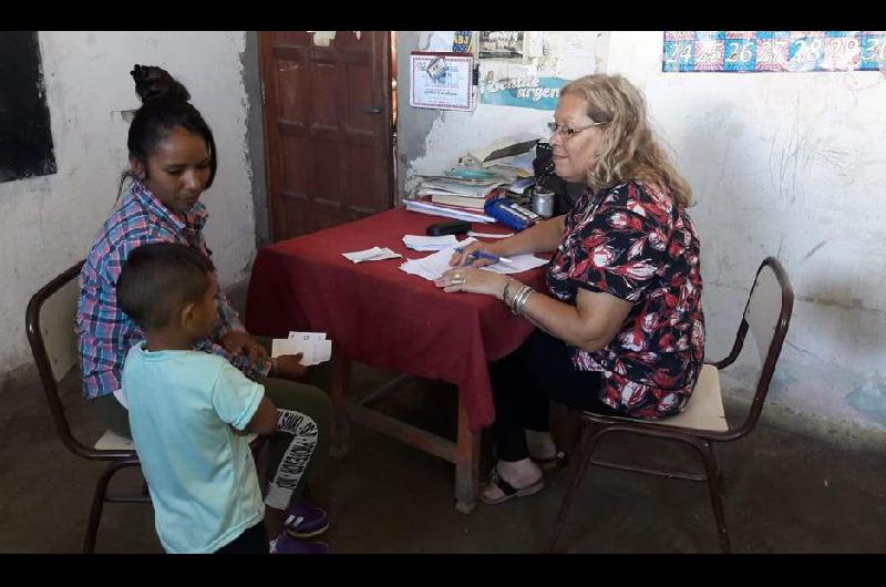 Concretaron un operativo de salud en parajes distantes 15 km de Fernaacutendez