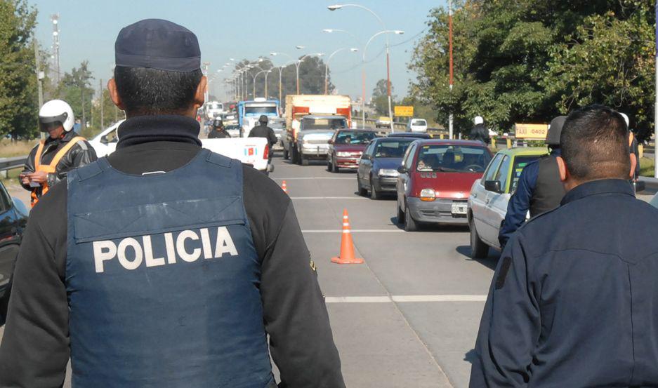 Asaltan a camionero lo despojan de dinero ensobrado y le gatillan en la cabeza