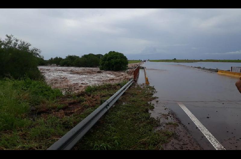 Lluvias- la ruta 34 cortada dos ciudades anegadas y hay un puente en peligro