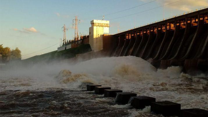 VIDEO  Asiacute se ve el dique Frontal luego de las intensas lluvias