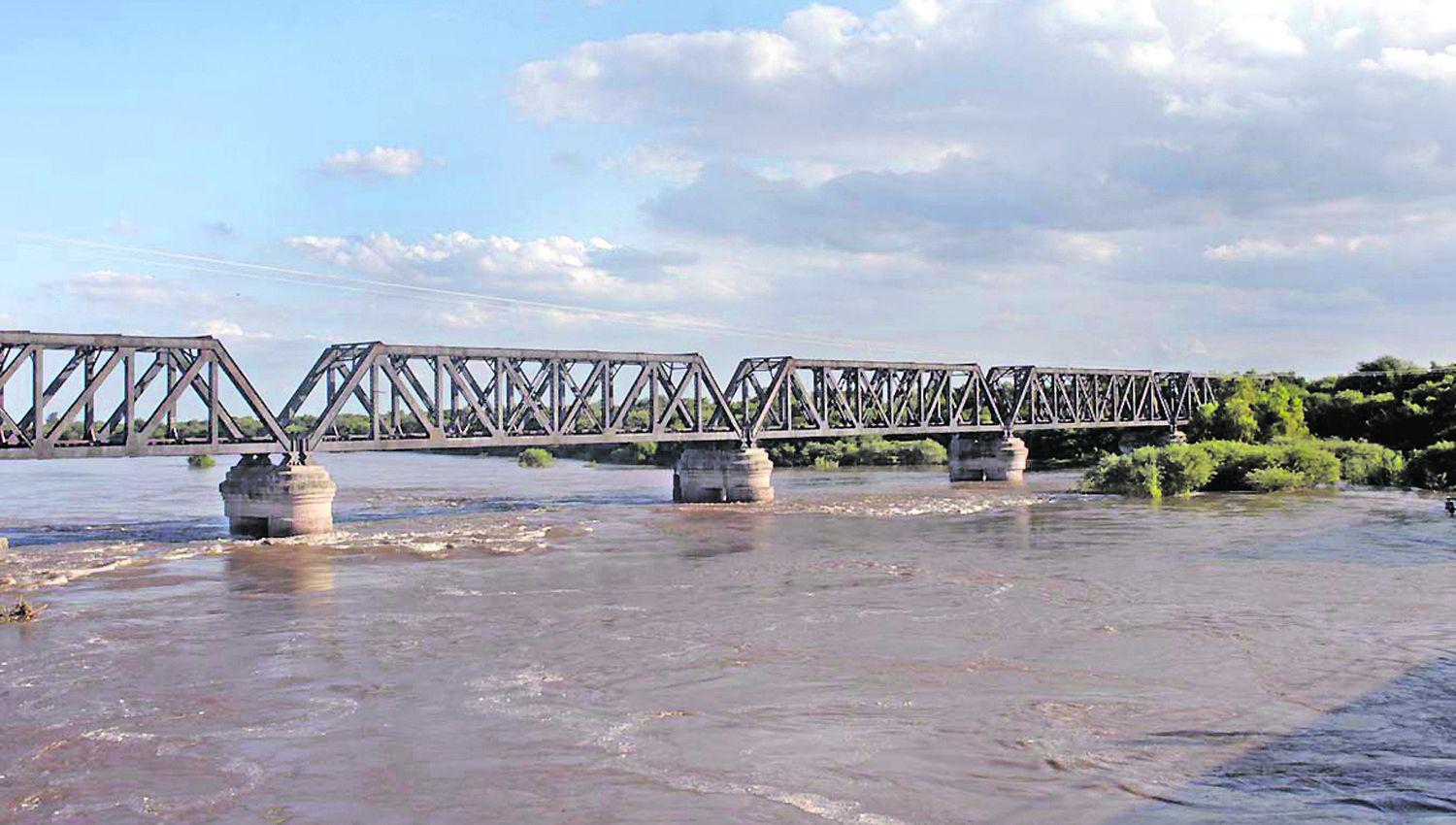 Tensa espera de un mayor caudal en la ribera del centro sur provincial