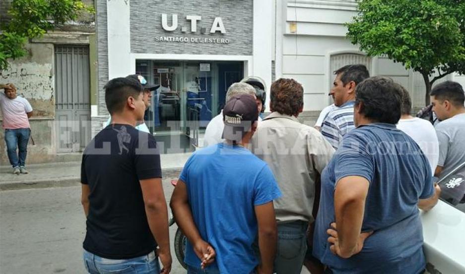 La UTA acordoacute una suba del 183-en-porciento- en Trabajo