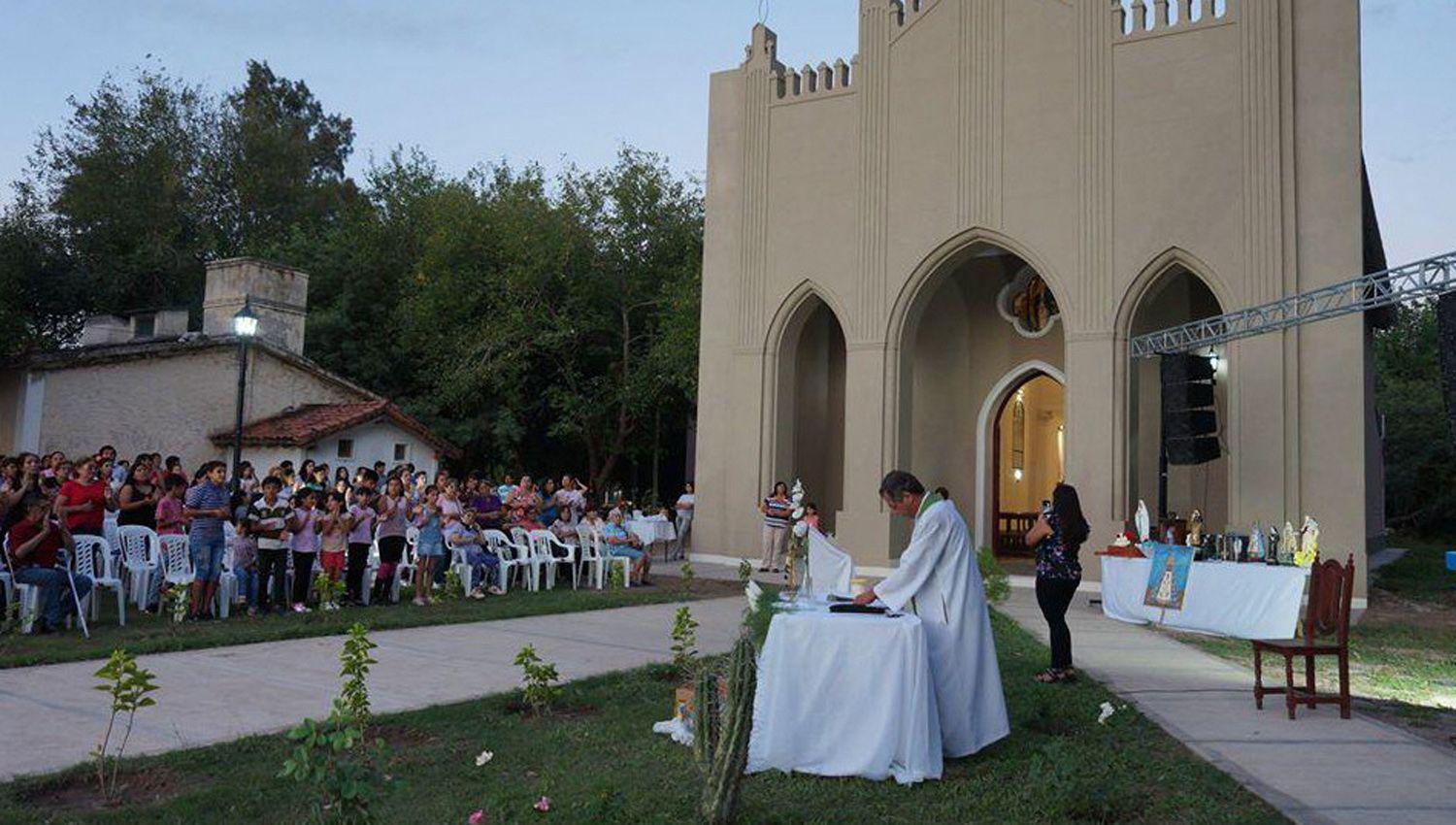 CELEBRACIÓN Momentos de profunda espiritualidad se vivieron durante los actos patronales de Lourdes 
