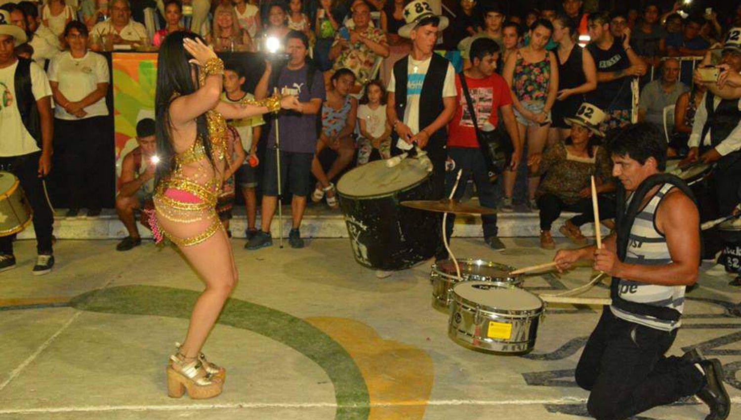 DESFILES Participar�n m�s de mil bailarines de las comparsas de los barrios m�s populares de la ciudad
