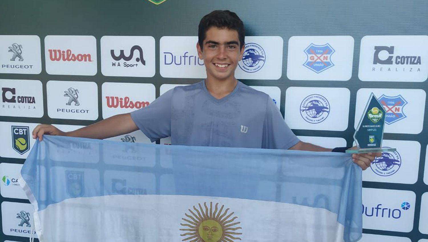 CALIDAD Lucca Guercio con 14 años es el actual número uno del país y de Sudamérica en tenis y quiere llegar al mundial con la selección juvenil
