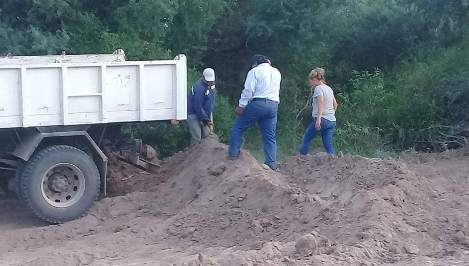 Refuerzas defensas en  Los Cardozo San  Pedro y Santa Rosa