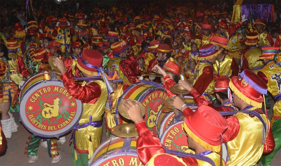 Los corsos populares en los barrios con gran convocatoria durante los fines de semana