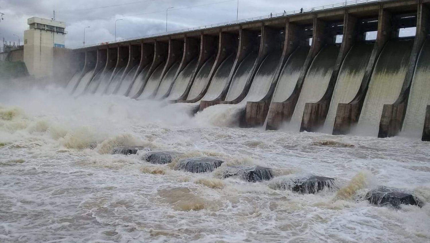 Se mantiene estable la situacioacuten del riacuteo Dulce que recibe la misma cantidad de agua desde Riacuteo Hondo