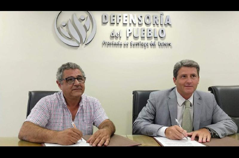 De la firma participaron el jefe comunal José Vittar y el defensor del Pueblo Dr Lionel Su�rez