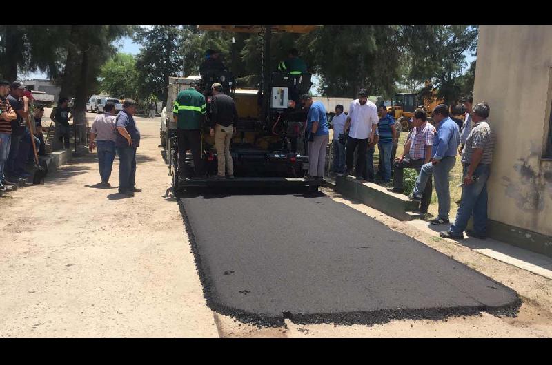 Trabajos de mantenimiento y bacheos en la red vial de nuestra provincia