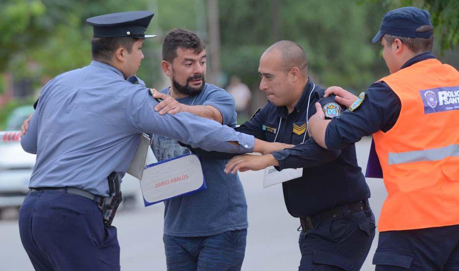 ldquoTavordquo fue asesinado a traicioacuten por ldquoIkirdquo y  ldquoTimordquo al terciar en pelea de empleados de boliche