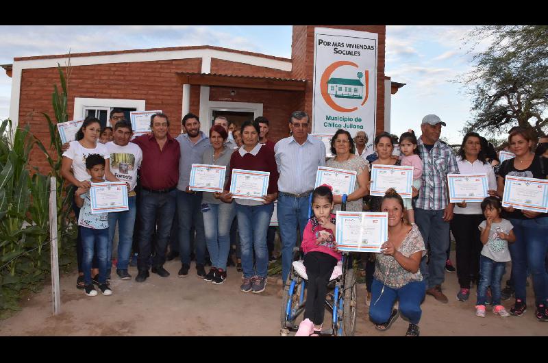 Se entregaron viviendas sociales en la localidad de Chilca  Juliana