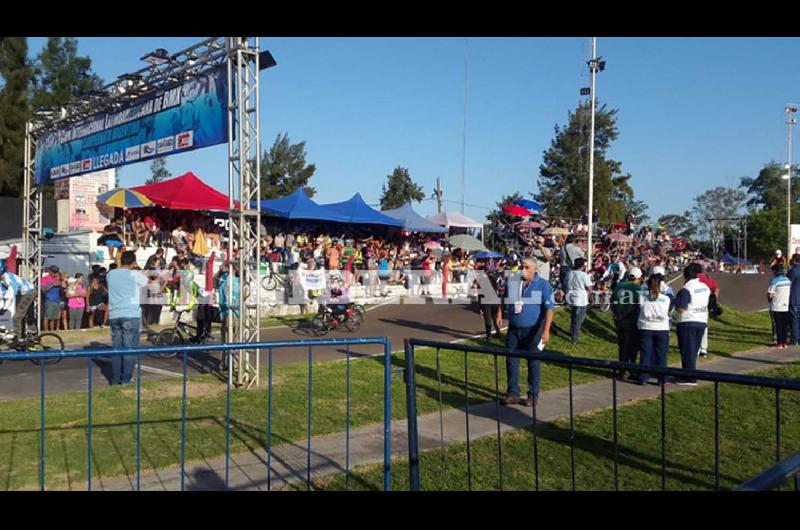 Las pruebas tienen lugar La Catedral del BMX del Polideportivo Provincial de Santiago del Estero