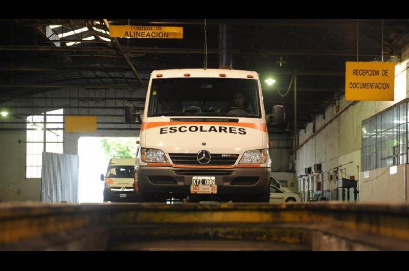 Hasta el viernes se recibiraacuten los traacutemites para habilitar transportes escolares