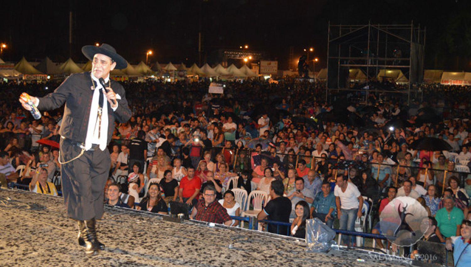 El Chaqueño Palavecino es una de las principales atracciones de esta noche