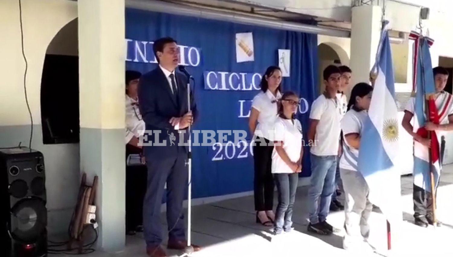 El intendente Jorge Mukdise encabezó la apertura de clases en los jardines municipales de Las Termas