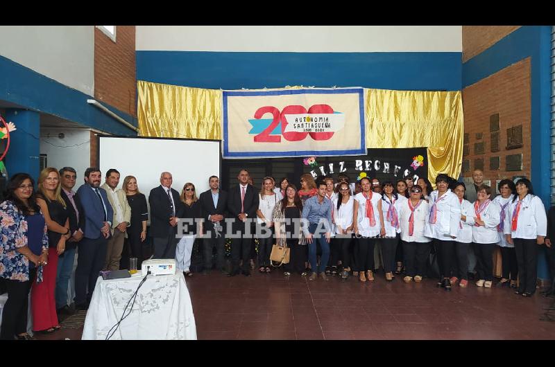 Videoconferencia del gobernador Dr Gerardo Zamora con la escuela ldquoFeacutelix Friacuteasrdquo