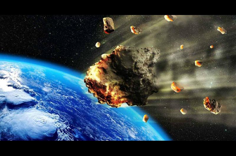 Un asteroide se aproxima a la Tierra y si la impacta destruiriacutea nuestro planeta