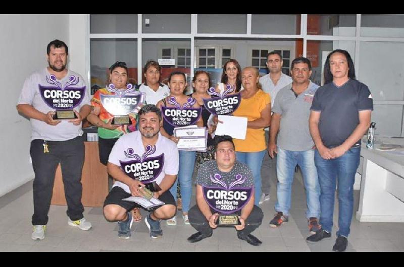 Los delegados de las comparsas recibieron los premios entregados por el municipio termense