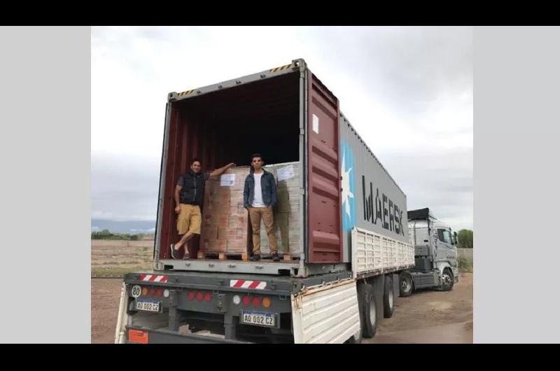 Hacen sangriacutea desde Mendoza la venden en 9 paiacuteses y ahora van por China e India