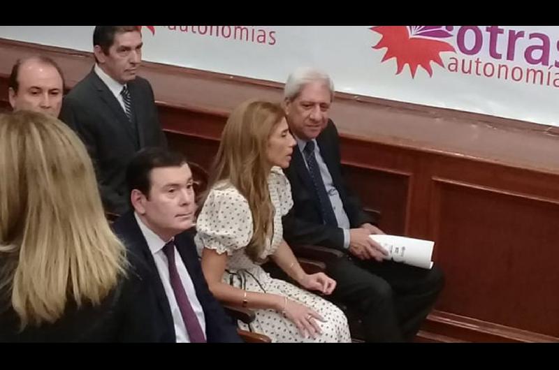 Cadena provincial desde Casa de Gobierno por el Diacutea Internacional de la Mujer