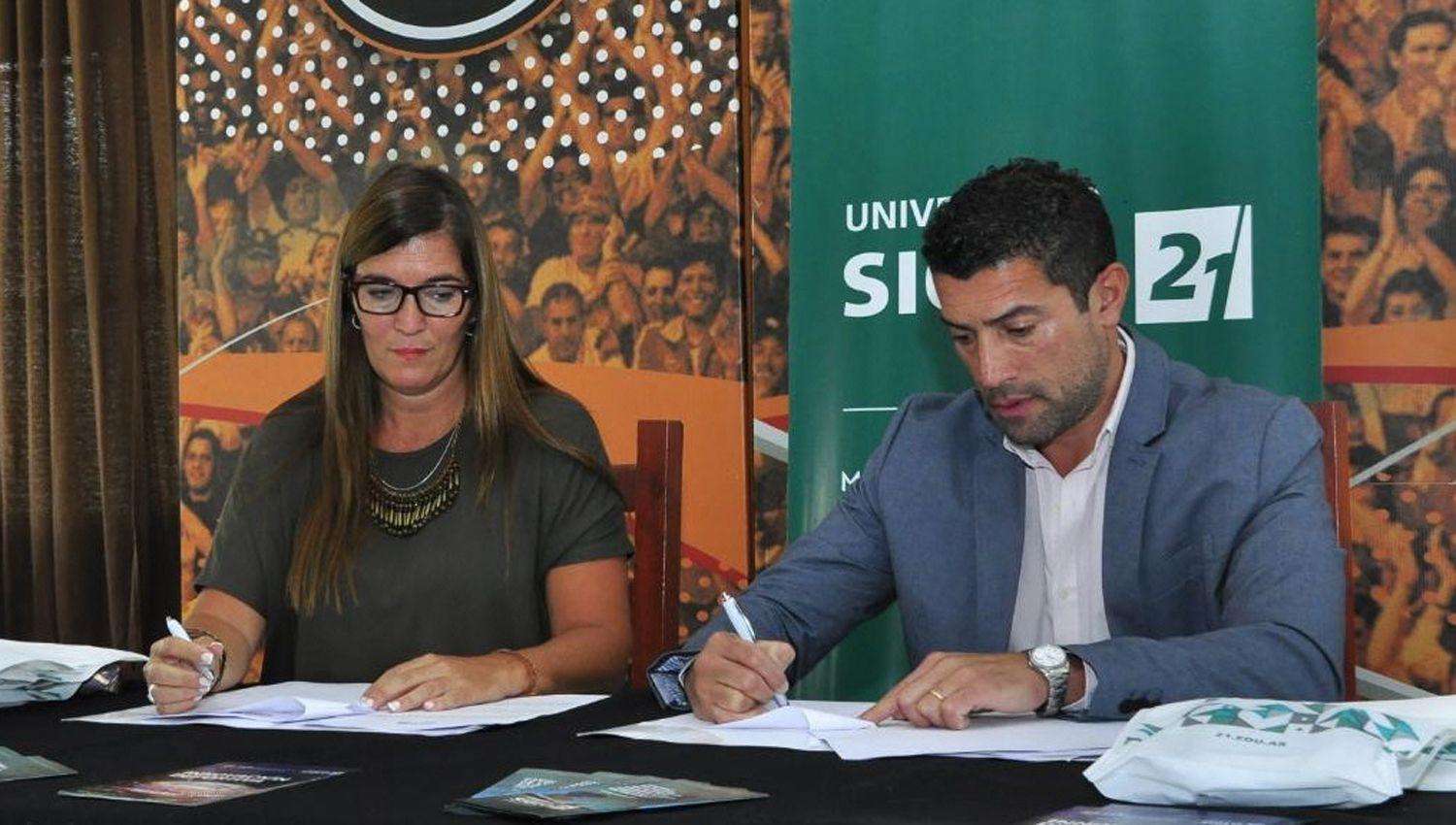 HERRAMIENTA A través de convenios Olímpico y la Universidad Siglo 21 estrecharon relaciones
