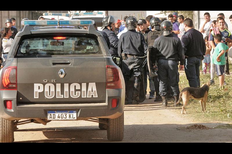 Entroacute en la peluqueriacutea de su hermana y la  atacoacute con una pinza