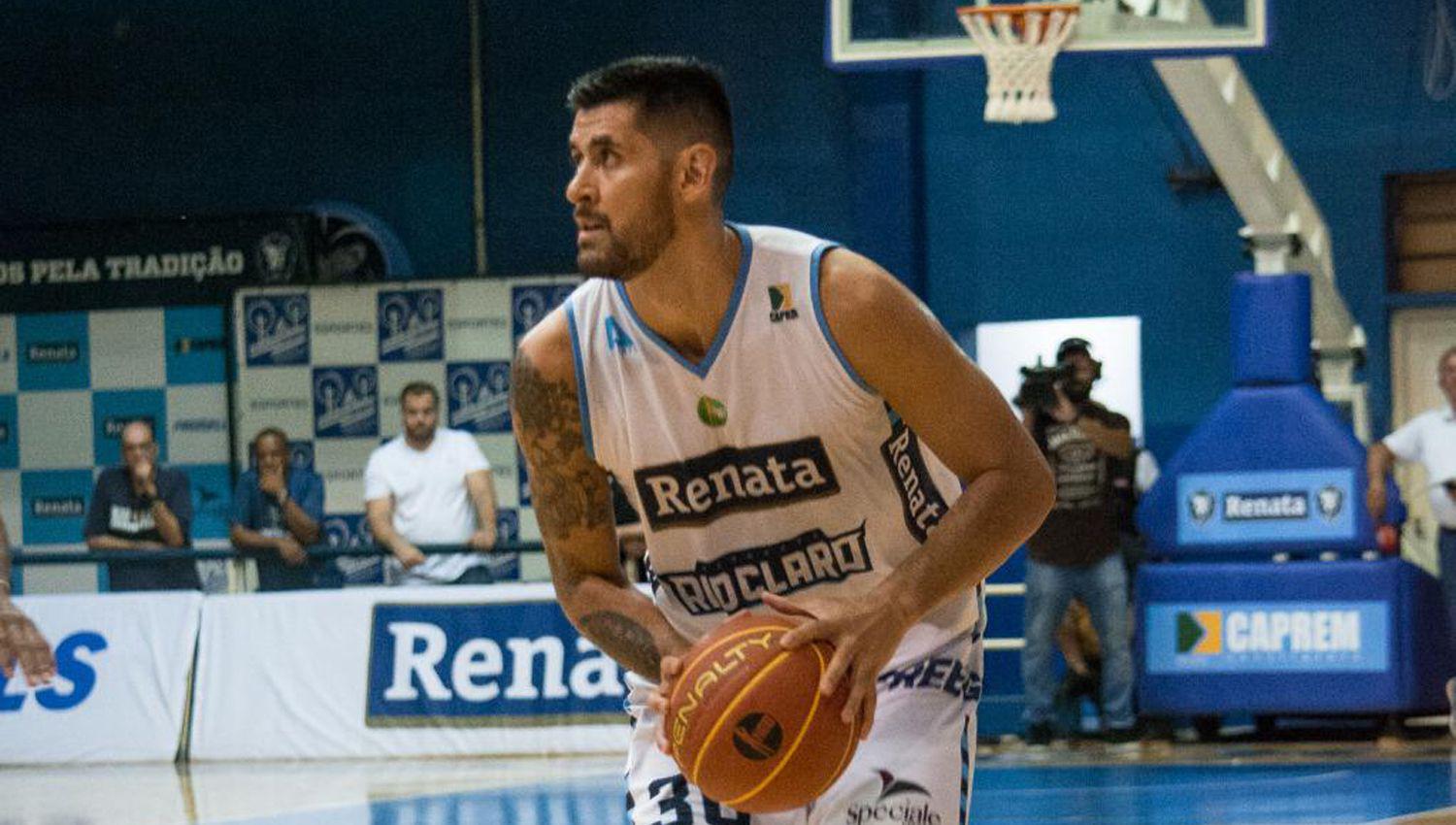 SATISFACCIÓN Enzo Ruiz estaba teniendo una gran temporada en Renata Río Claro que est� en zona de playoffs 