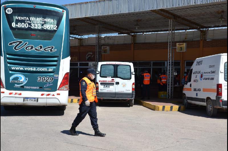 Pretendiacutea visitar familiares fue aislada y deberaacute regresar a Buenos Aires