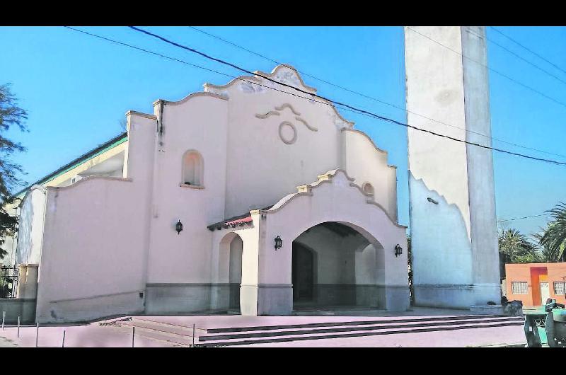 TEMPLO Nos hace recuperar nuestra dimensión de que cada familia es una iglesia doméstica donde se puede rezar el vía crucis el rosario compartir la Palabra recalcó el prelado
